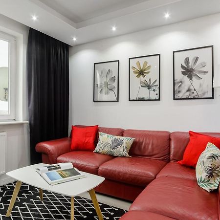 Family Apartment With A Terrace On Aleje Jerozolimskie Warschau Buitenkant foto
