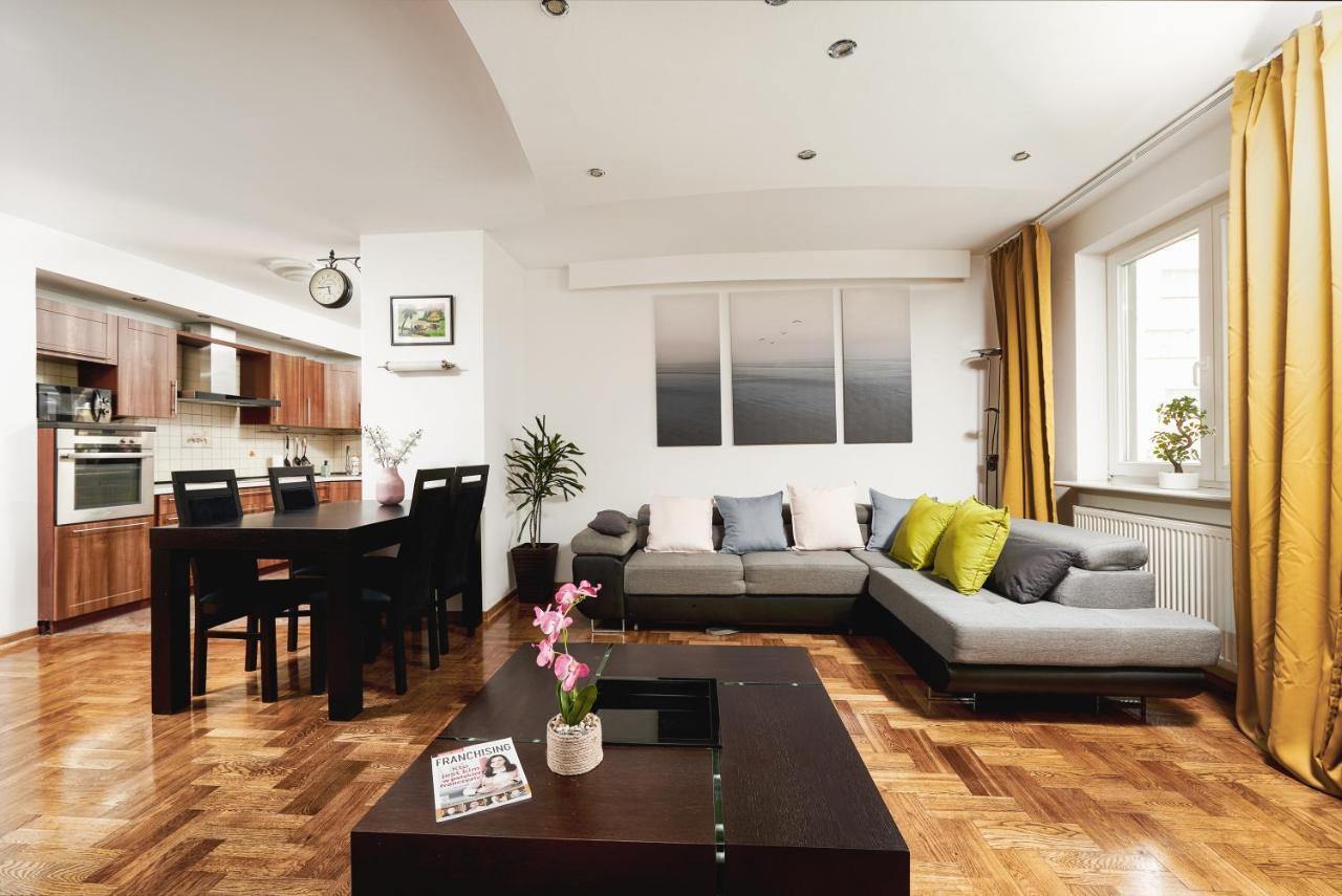 Family Apartment With A Terrace On Aleje Jerozolimskie Warschau Buitenkant foto