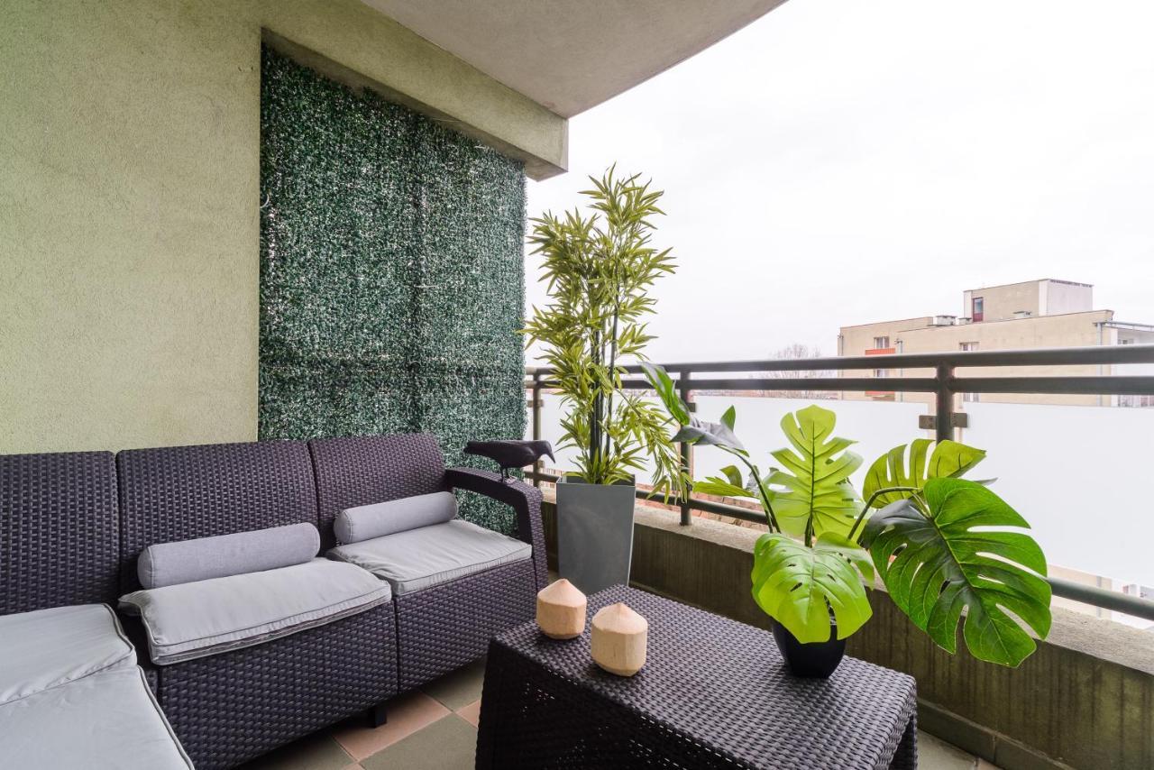 Family Apartment With A Terrace On Aleje Jerozolimskie Warschau Buitenkant foto