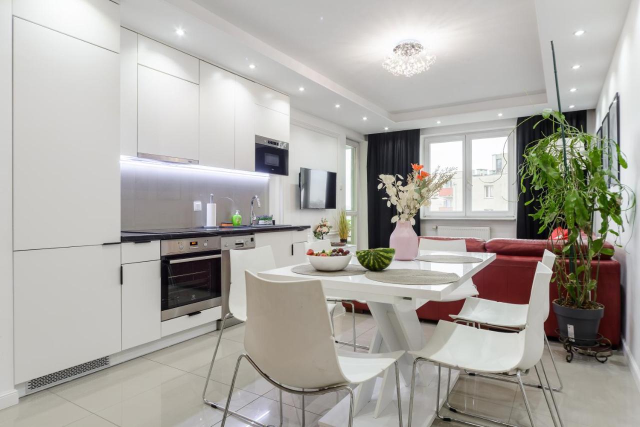 Family Apartment With A Terrace On Aleje Jerozolimskie Warschau Buitenkant foto