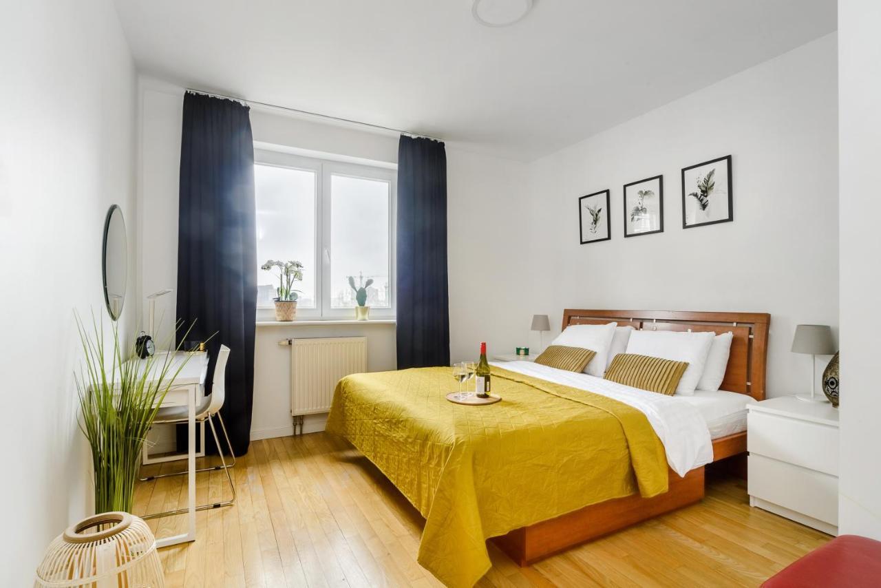 Family Apartment With A Terrace On Aleje Jerozolimskie Warschau Buitenkant foto